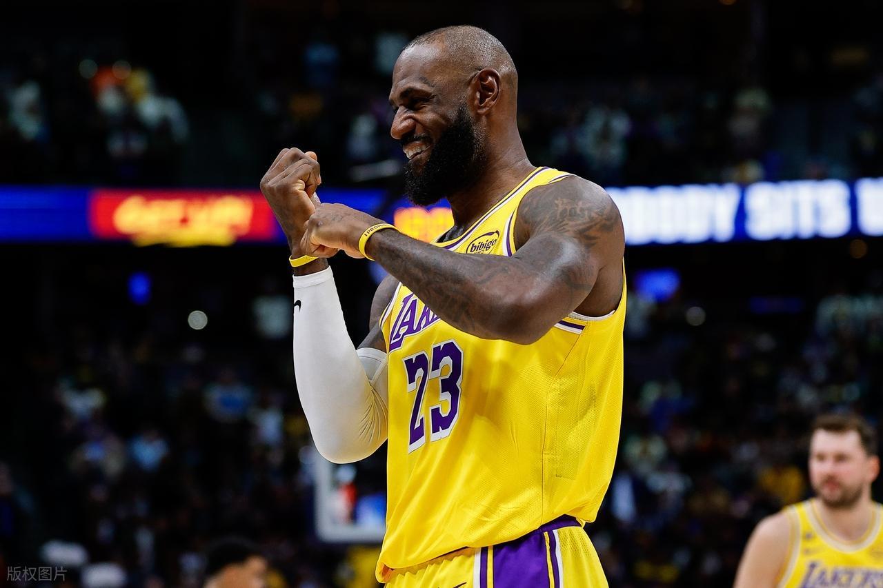 开云体育-不用退役！詹姆斯造大逆转！东契奇38+13+10打爆掘金，斯玛特救主