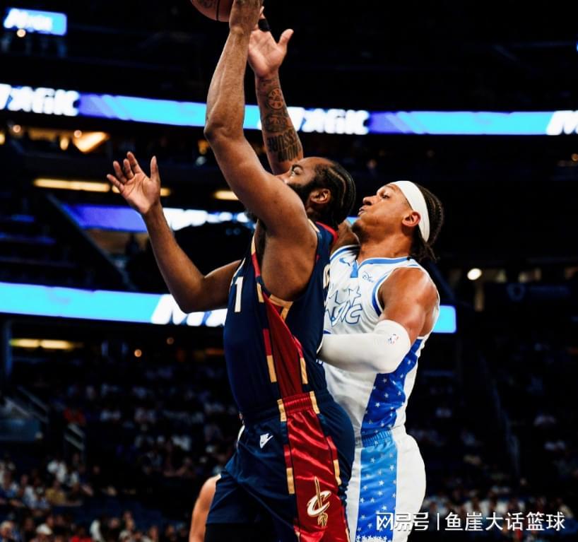 开云app-大爆冷！哈登30+8新援尽力，贝恩35+6立大功，米切尔25+5毫无借口